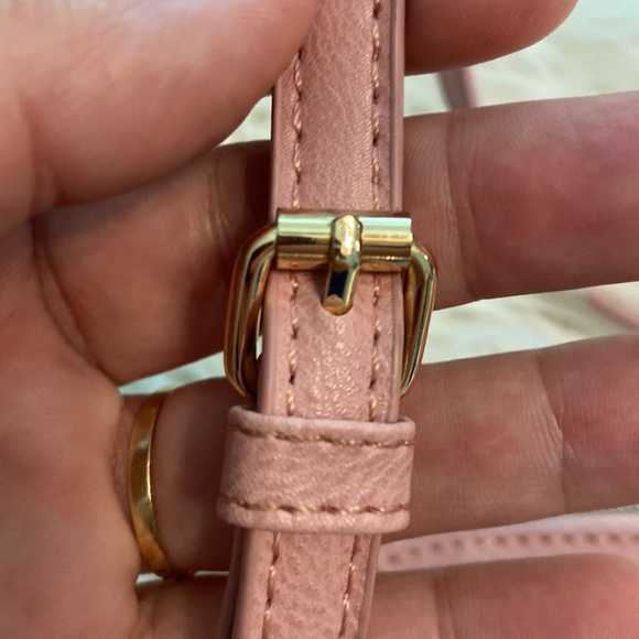 Disney Pink and Tan Crossbody Bag with Elegant Design BNWOT - Picture 10 of 12